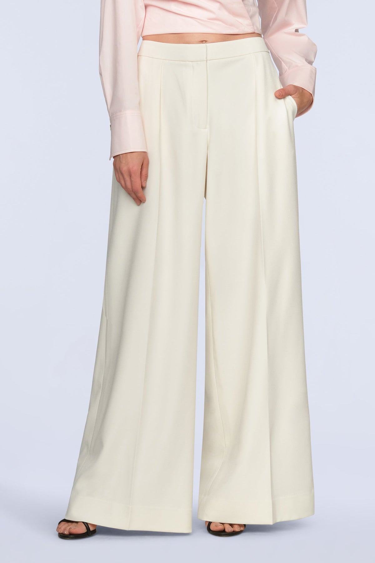 Tina Pant