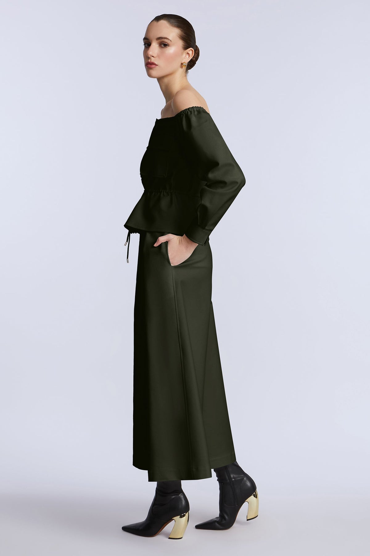 Pleated Front Crop Pant