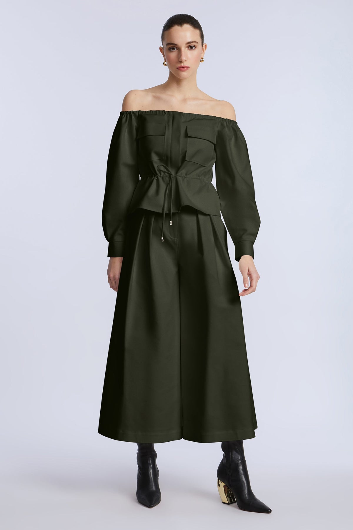 Pleated Front Crop Pant